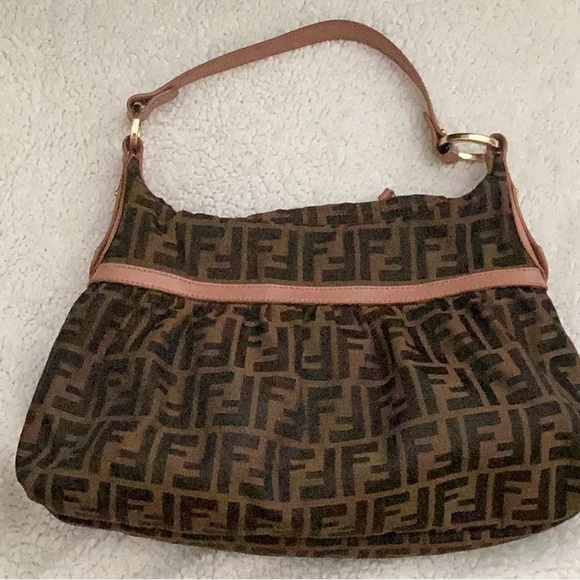 Authentic Vintage Fendi Zucca Chef shoulder bag 🤎🖤 - Picture 4 of 12